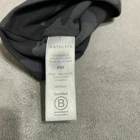🩷 Athleta Salutation Camo Joggers - Picture 6 of 7